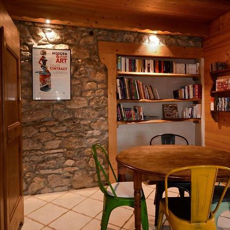 Un R De Memises Bed and Breakfast Thollon-les-Memises Exteriör bild